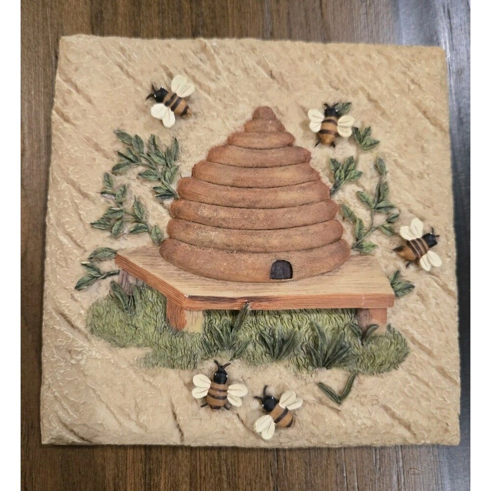 Resin Cheri Blum 3D Skep Bee Hive, Wall Hanging Plaque Tile Bees Vintage 5X5